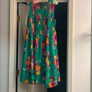 Beautiful Spring floral dress, never been worn